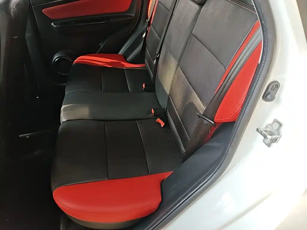 BAIC Senova X25 2016 2015 1.5L Automatic Elite