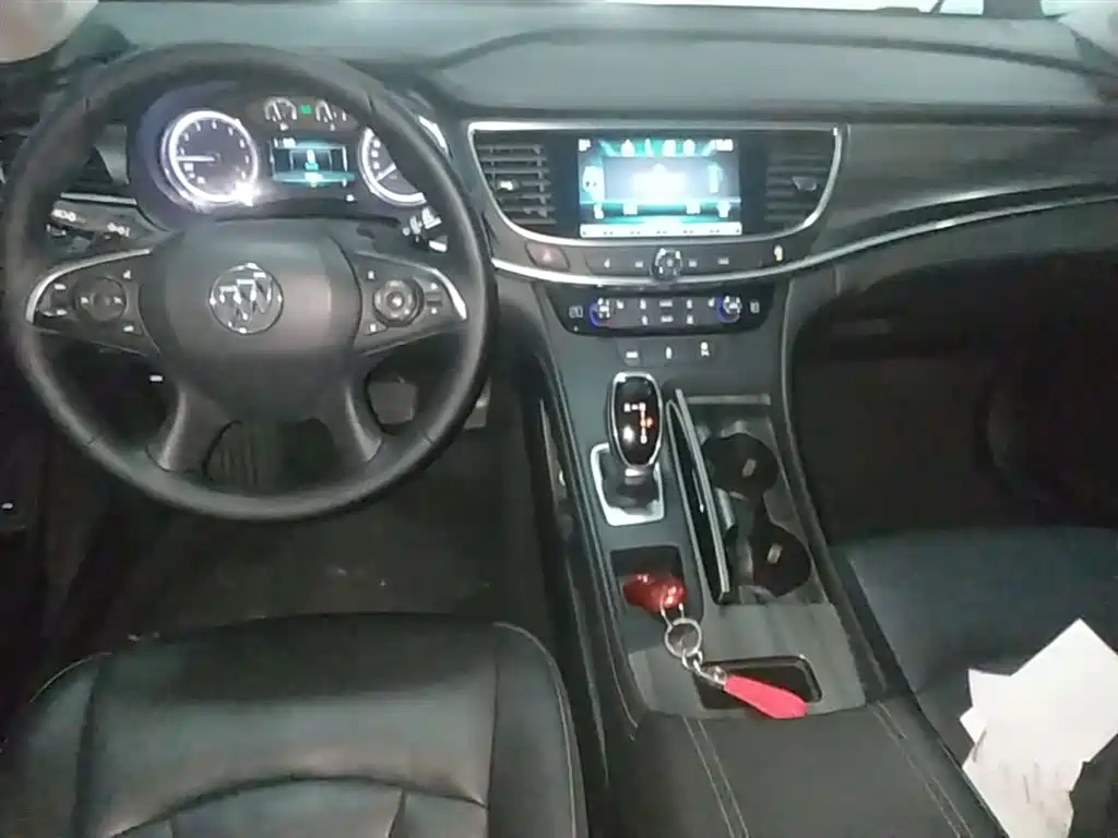 Buick LaCrosse 2018 Model 20T Leading Edition фото 10