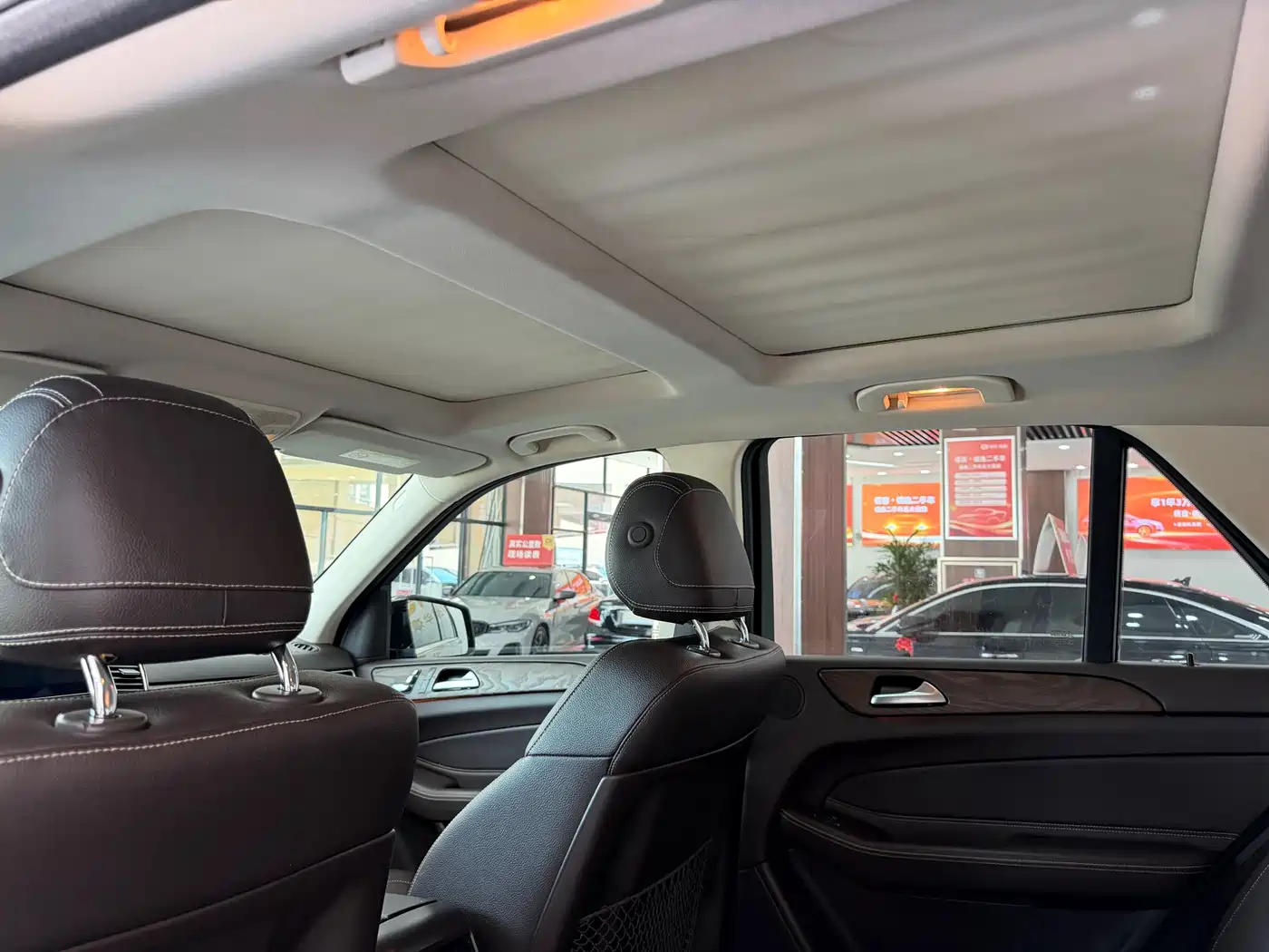 Mercedes-Benz GLE 2016 GLE 320 4MATIC Luxury фото 13