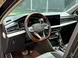 Фото 23 - Volkswagen Tiguan L