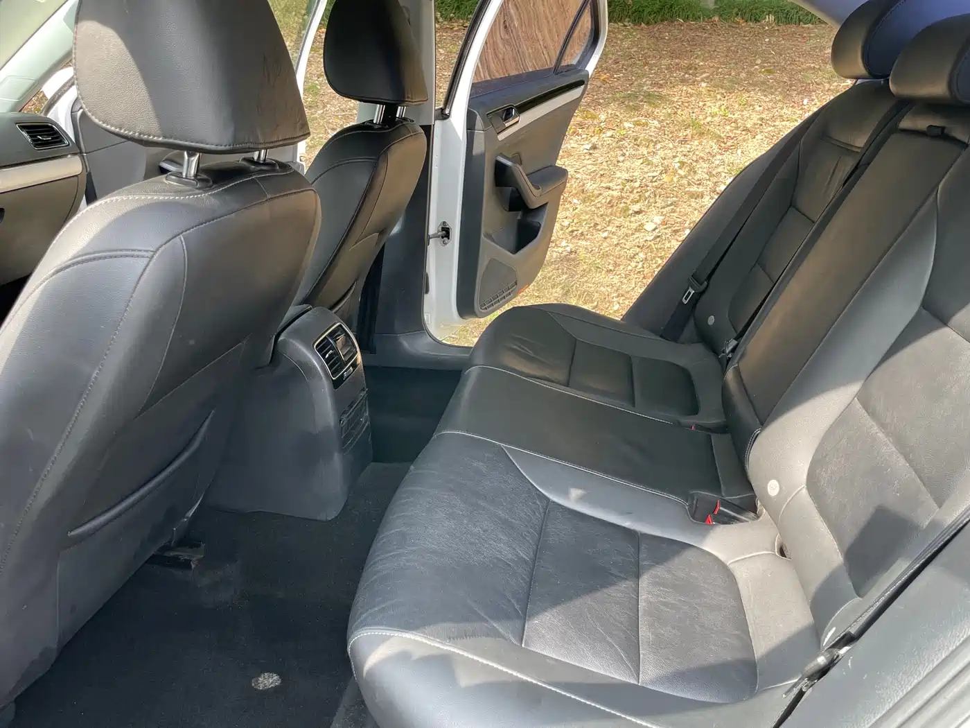Volkswagen Sagitar 2015 230TSI Automatic Comfort фото 7