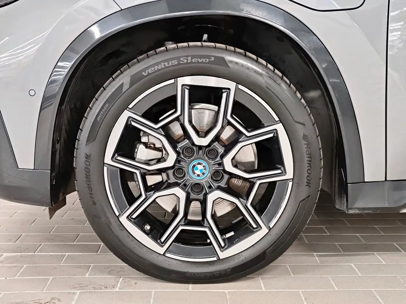 BMW iX1 2023 xDrive30L X Design Package фото 4