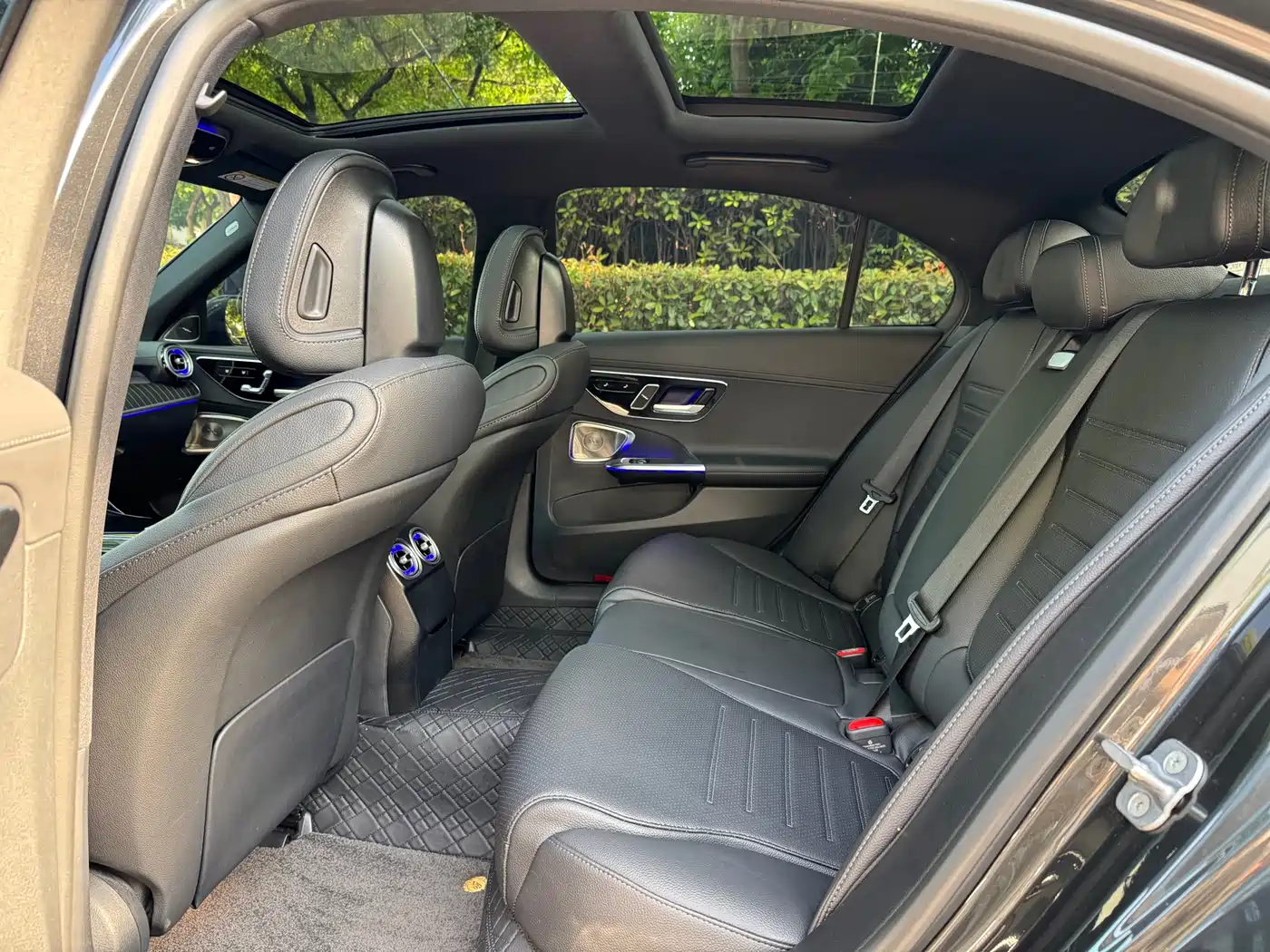Mercedes-Benz C-Class 2025 C 260 L Sport Edition фото 16