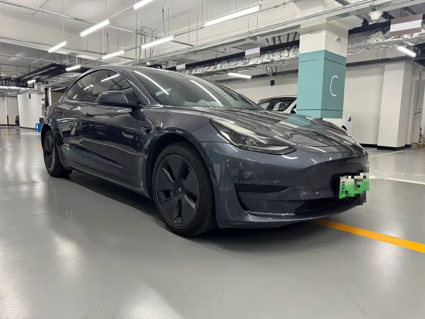Фото 8 - Tesla Model 3