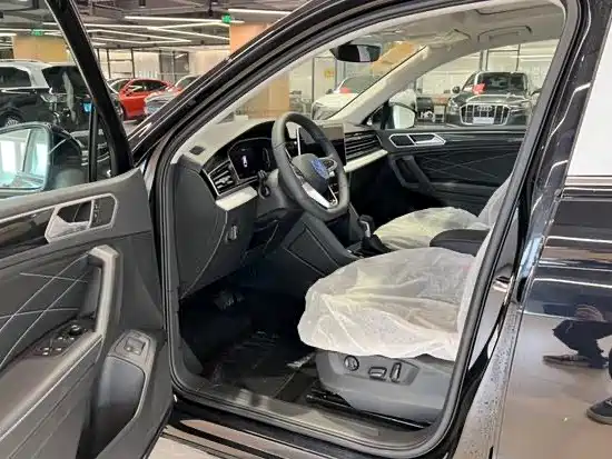 VOLKSWAGEN TIGUAN L NEW ENERGY