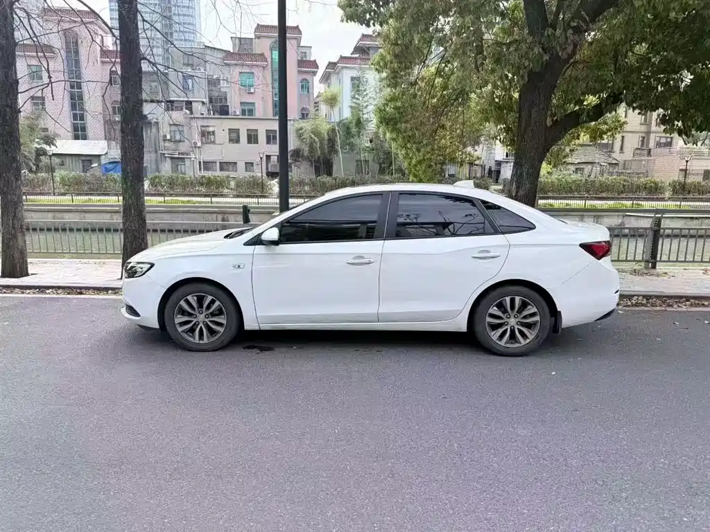 Buick Excelle 2019 18T Auto Connected Elite China VI фото 24