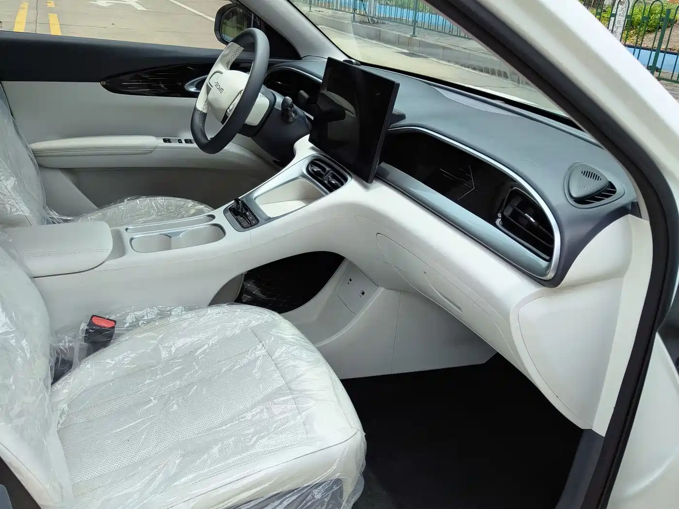 Geely Galaxy Starry Wish 2025 UP 410km Explorer Edition фото 9