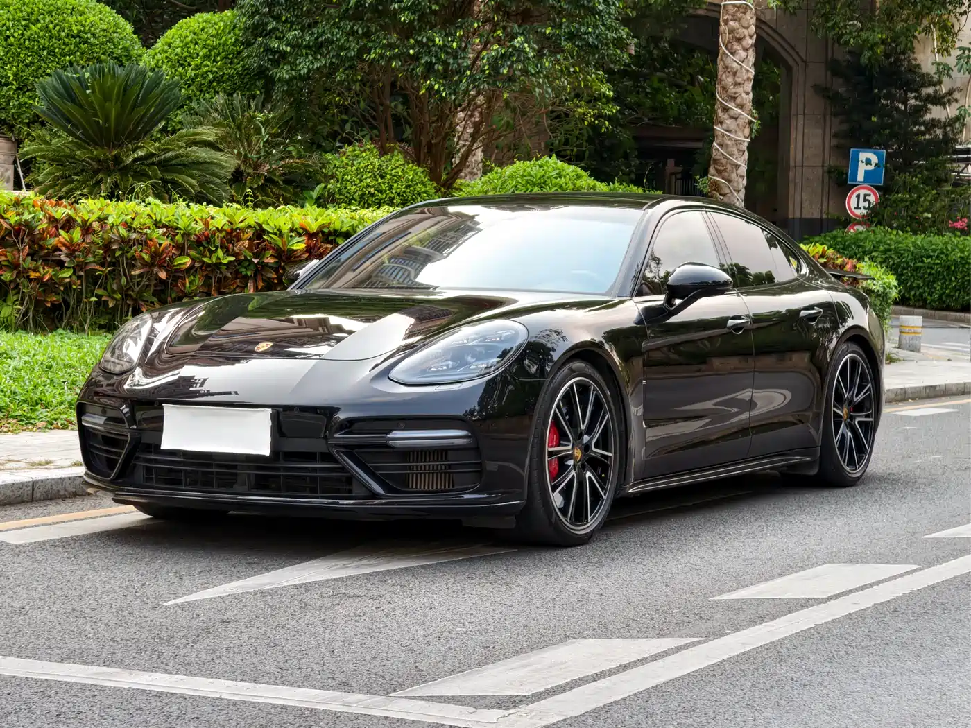 PORSCHE PANAMERA