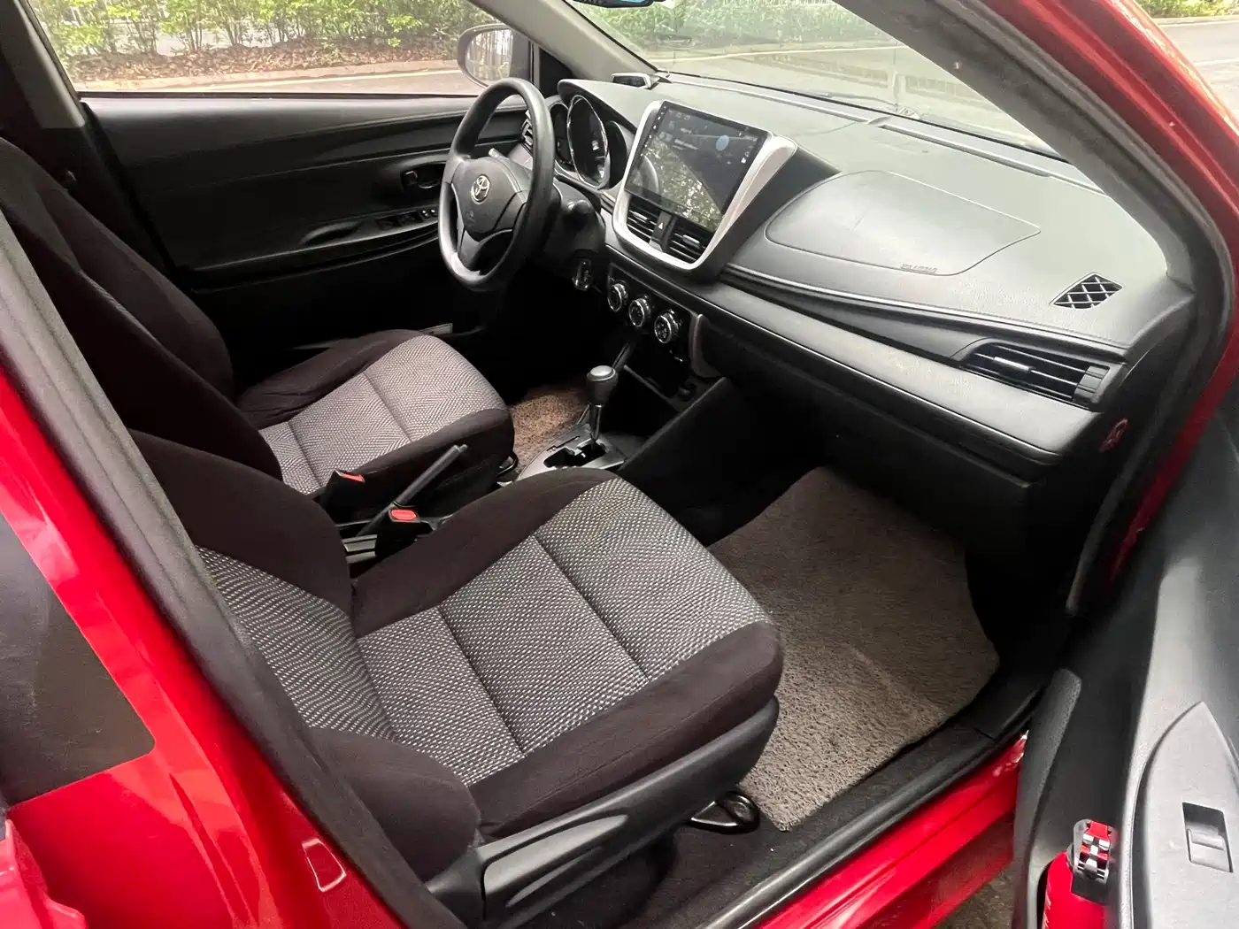 Toyota Vios FS 2017 1.5L CVT Fengchi Edition фото 6