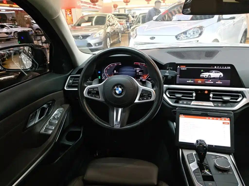 BMW 3 Series 2020 325Li M Sport Black Night Package фото 11