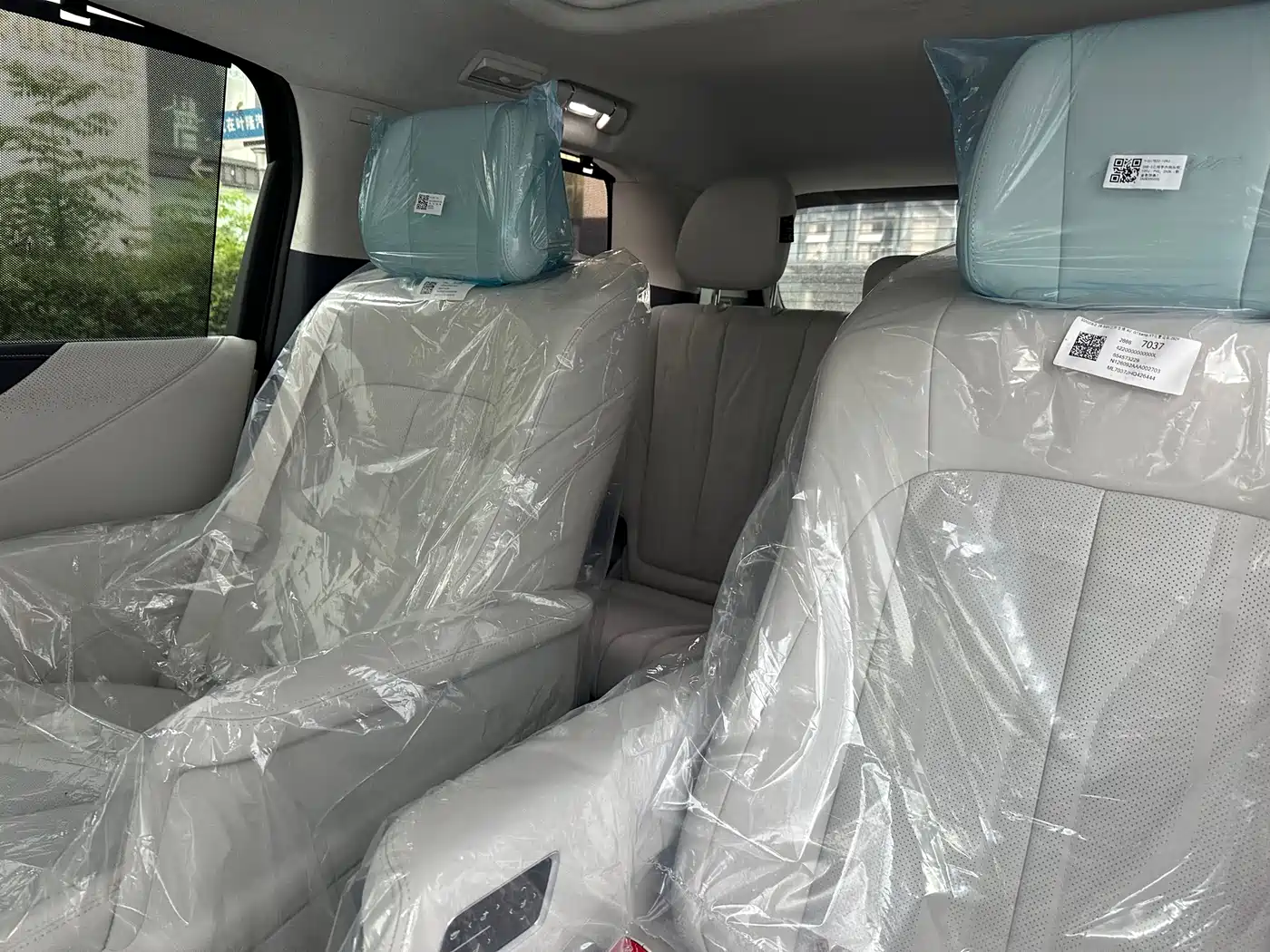 Buick GL8 2026 Luzun Luxury Edition фото 8