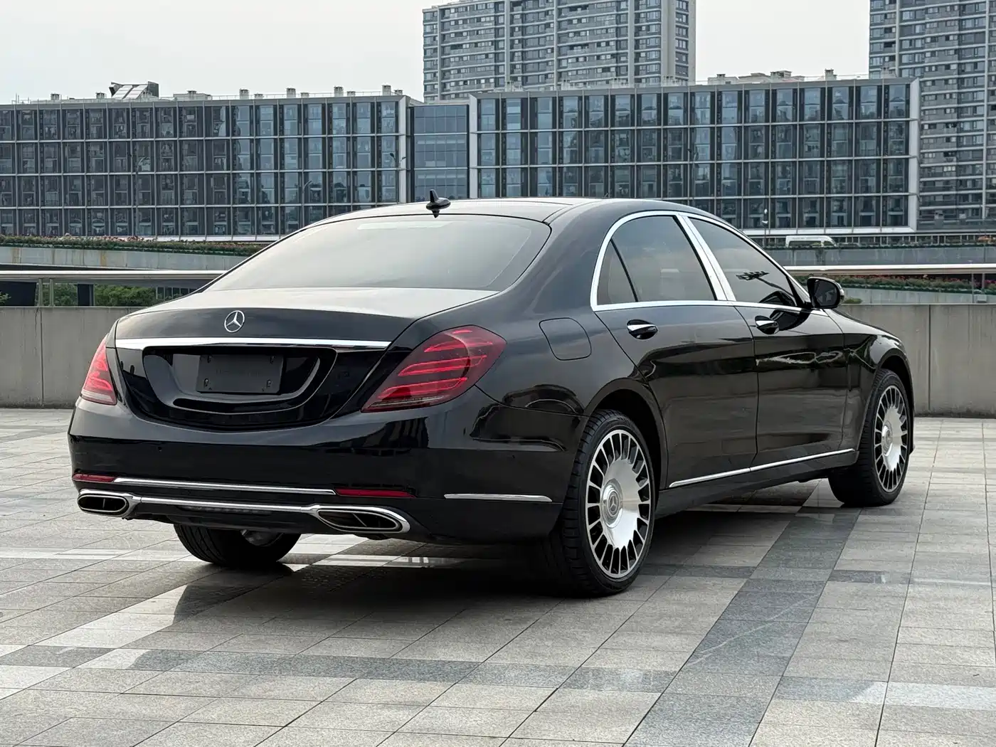 Mercedes-Benz S-Class 2016 S 320 L Business Edition фото 12
