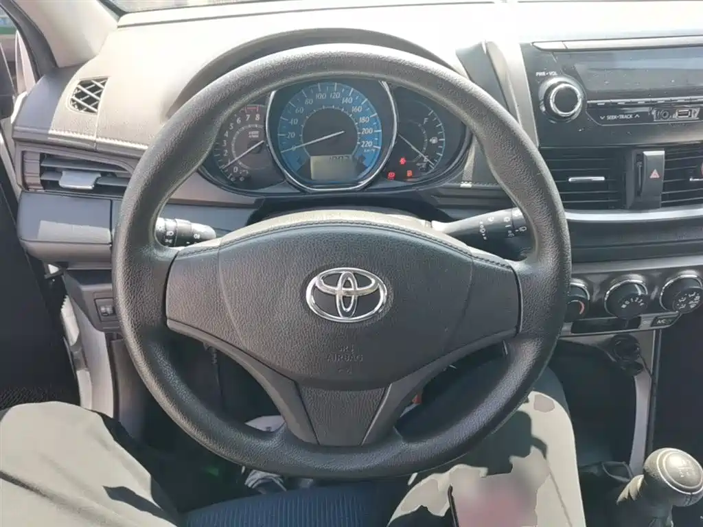 Toyota YARiS L Zhi Xuan 2014 1.3E Manual Charming Edition фото 11