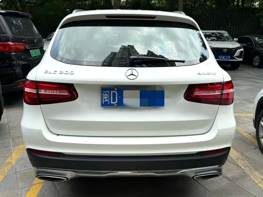 Mercedes-Benz GLC 2017 GLC 300 4MATIC Dynamic фото 5