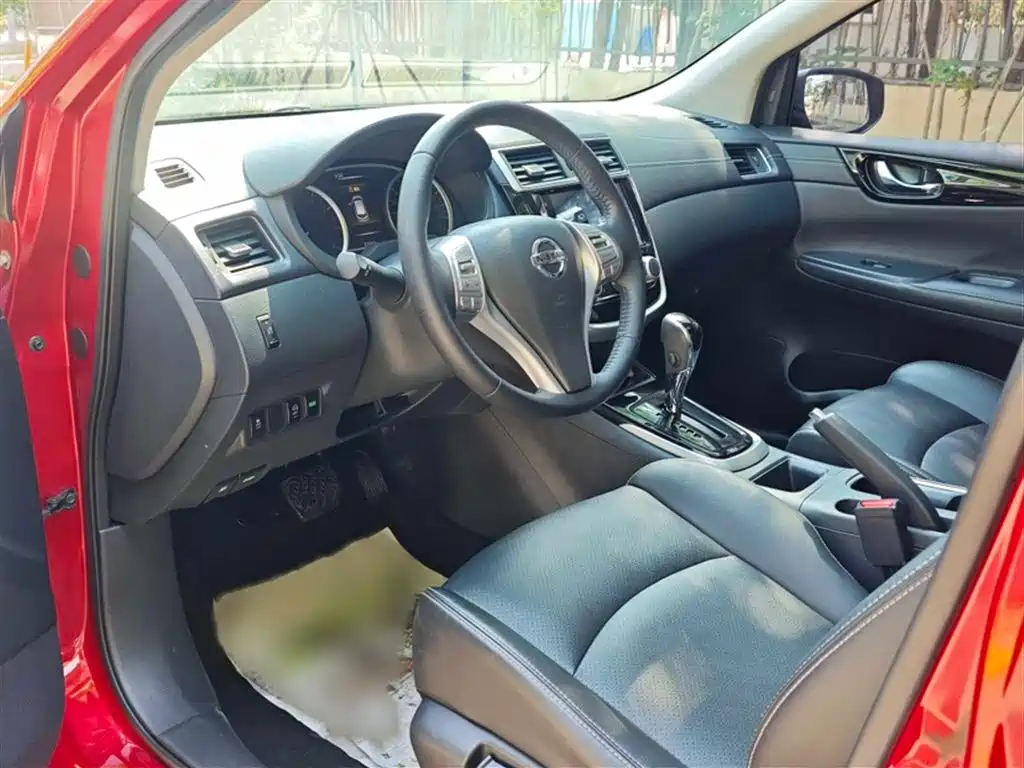 Nissan Tiida, миниатюра 10
