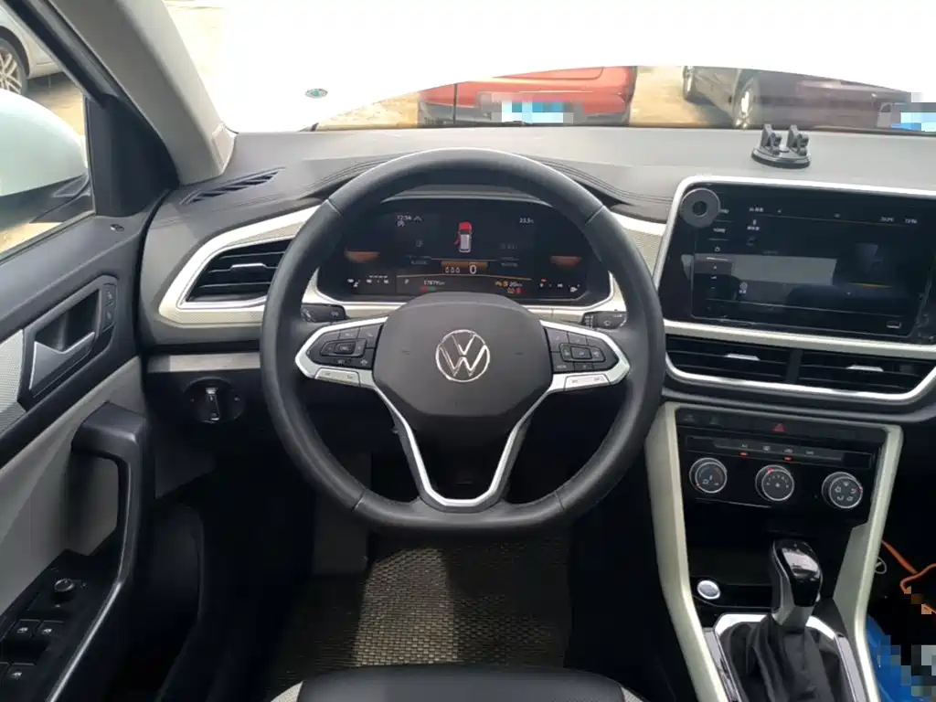 Volkswagen T-Roc, миниатюра 11