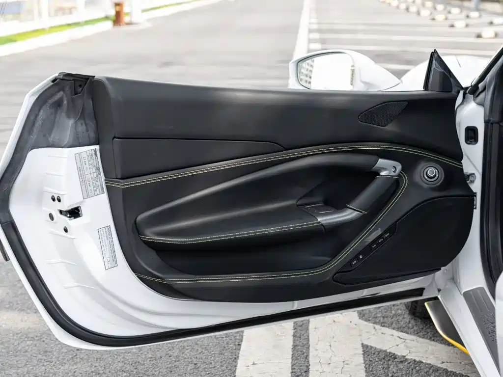 Ferrari F8 2023 2019 Tributo 3.9T V8