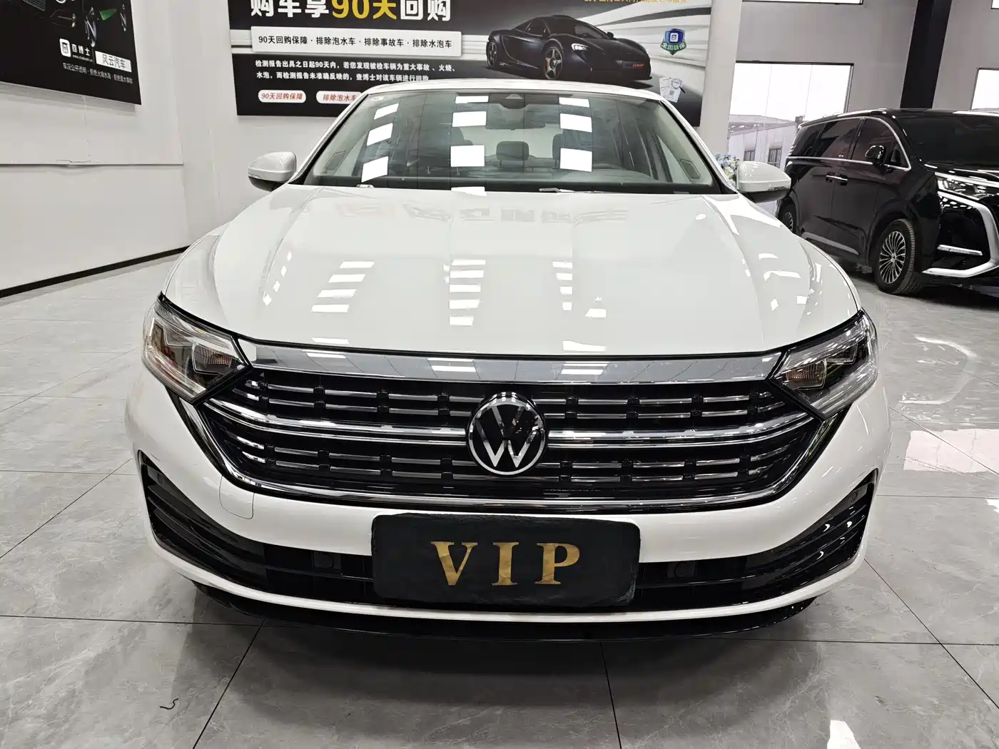 Volkswagen Sagitar 2023 300TSI DSG Surpassing Edition фото 2