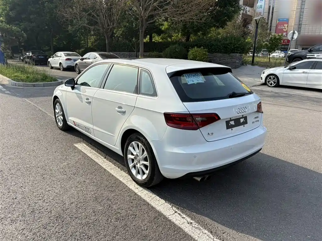 Audi A3 2016 Sportback 35 TFSI Leadership фото 7
