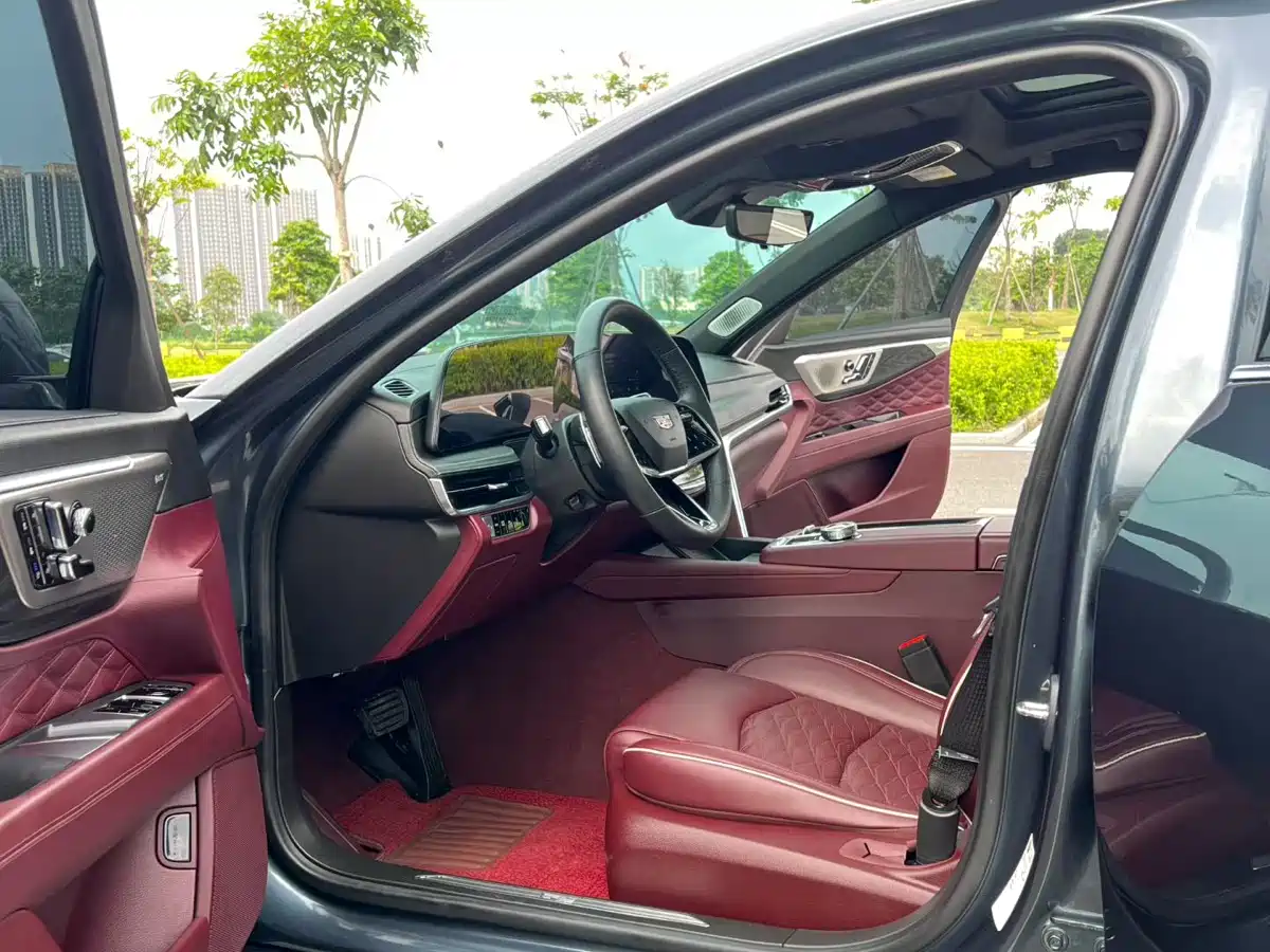 Cadillac CT6 2023 28T Premium Model фото 7