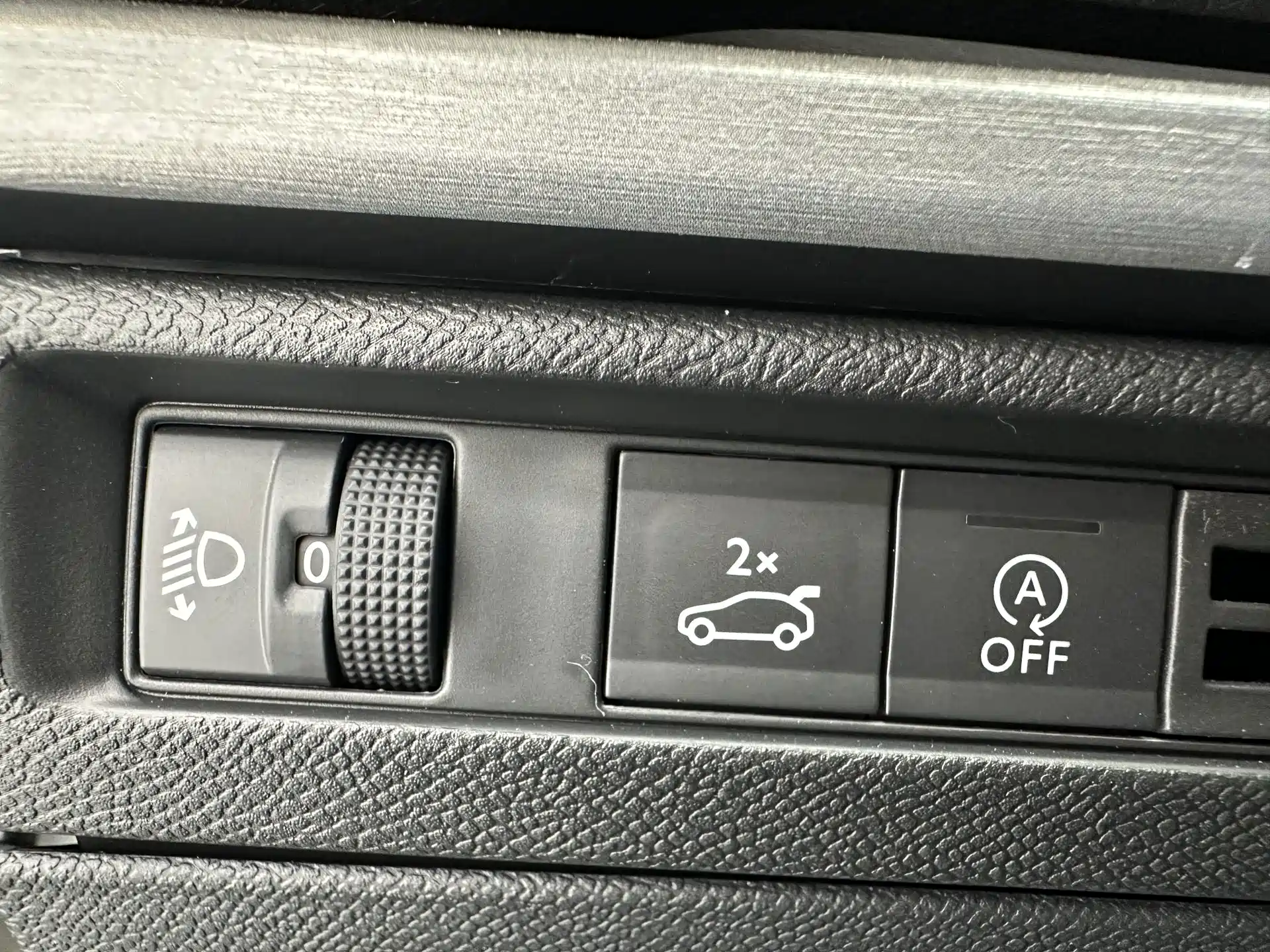Фото 13 - Citroën Versailles C5 X