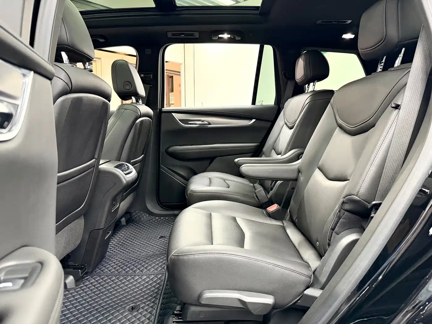 Cadillac XT6 2024 2022 2.0T 6-Seater 4WD Trend Edition