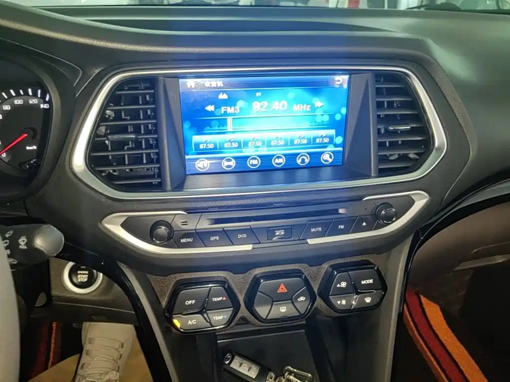 GAC Trumpchi Trumpchi GS4 2015 200T G-DCT Elite Edition фото 12