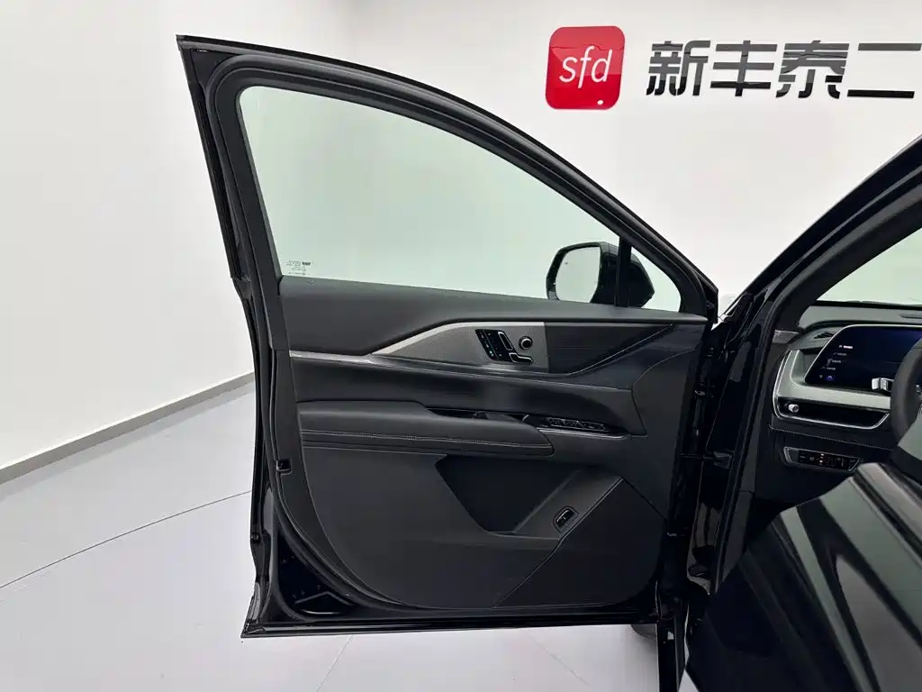 Cadillac XT5 2026 2026 2.0T Luxury Model