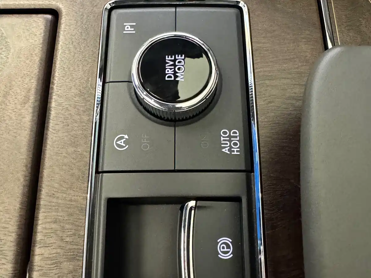 Lincoln Navigator 2026 2024 3.5T Presidential Edition