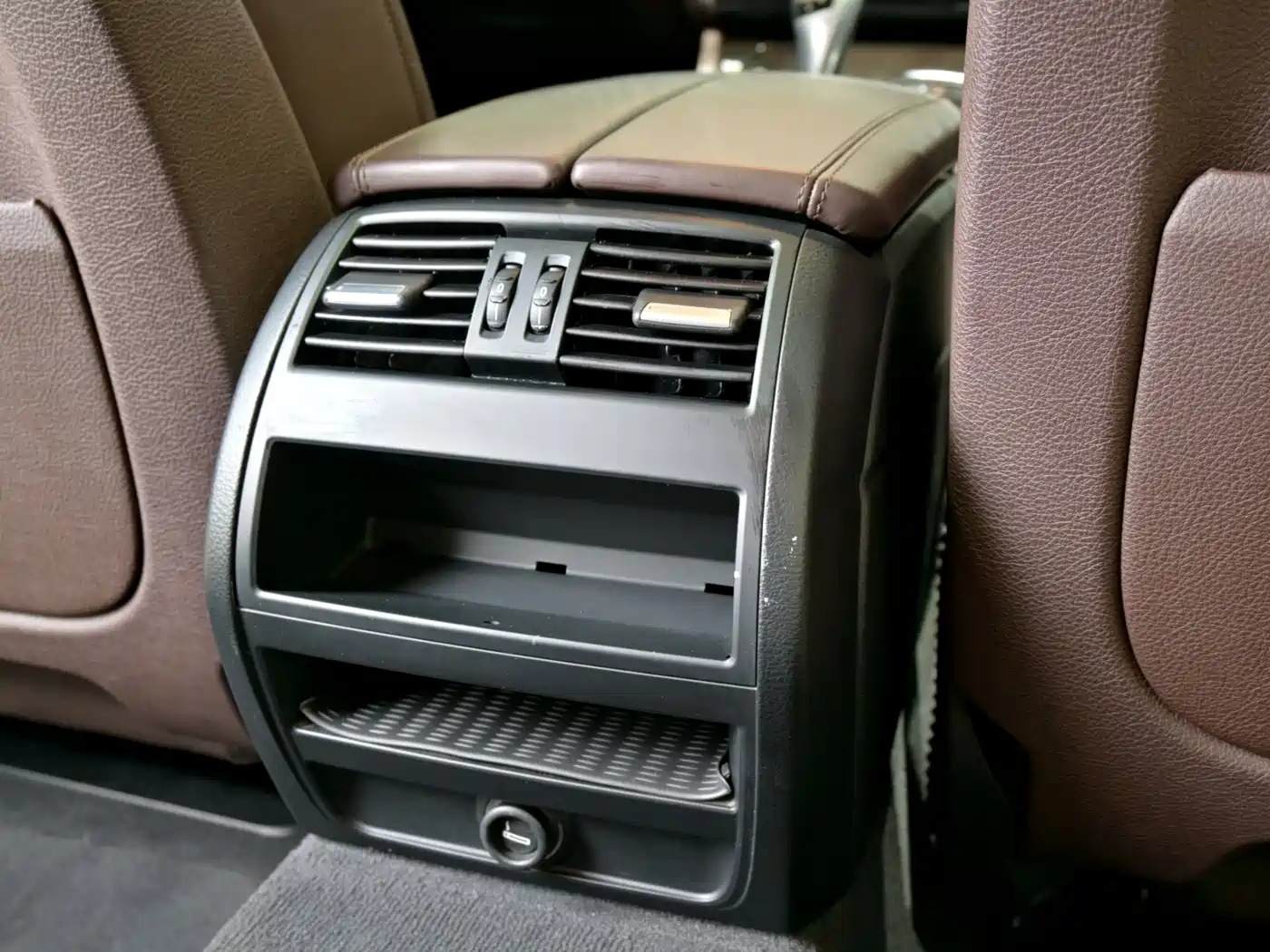 BMW 5 Series 2014 525Li Luxury Design Package фото 21