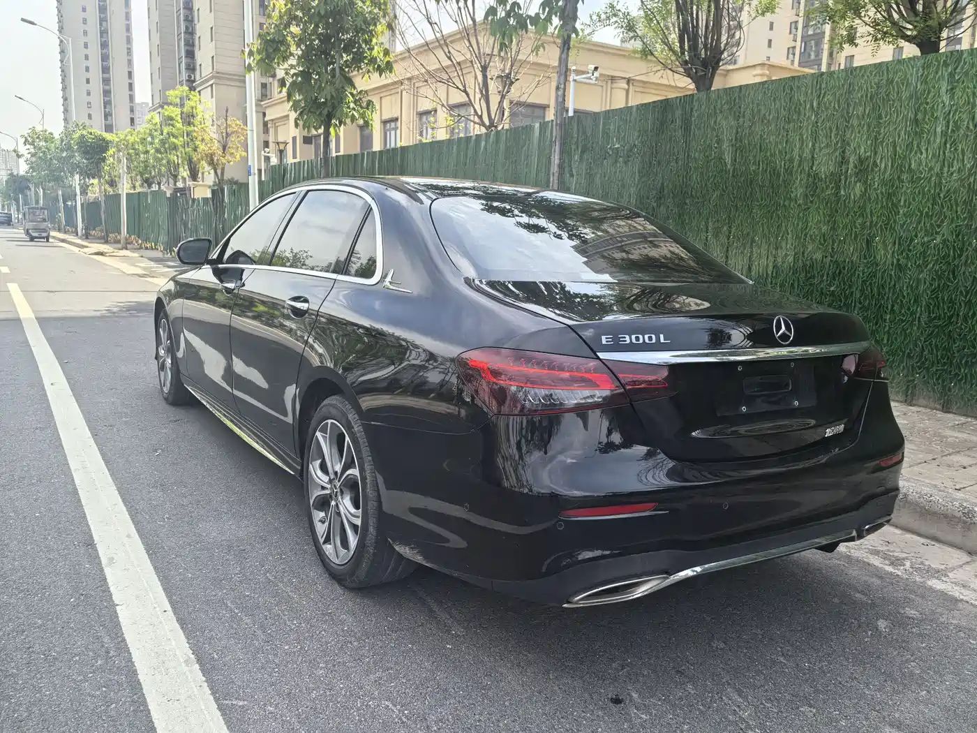 Mercedes-Benz E-Class 2021 E 300 L Sport Luxury Edition фото 14