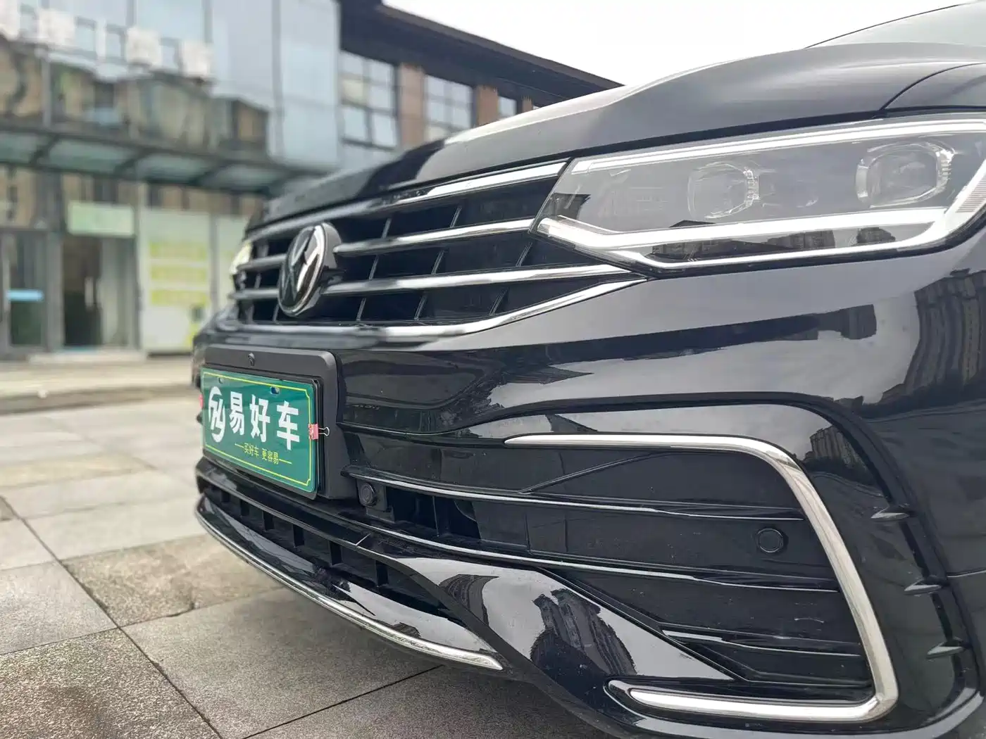 Volkswagen Tiguan L 2024 330TSI Automatic 2WD R-Line Premium Enjoyment Edition фото 5