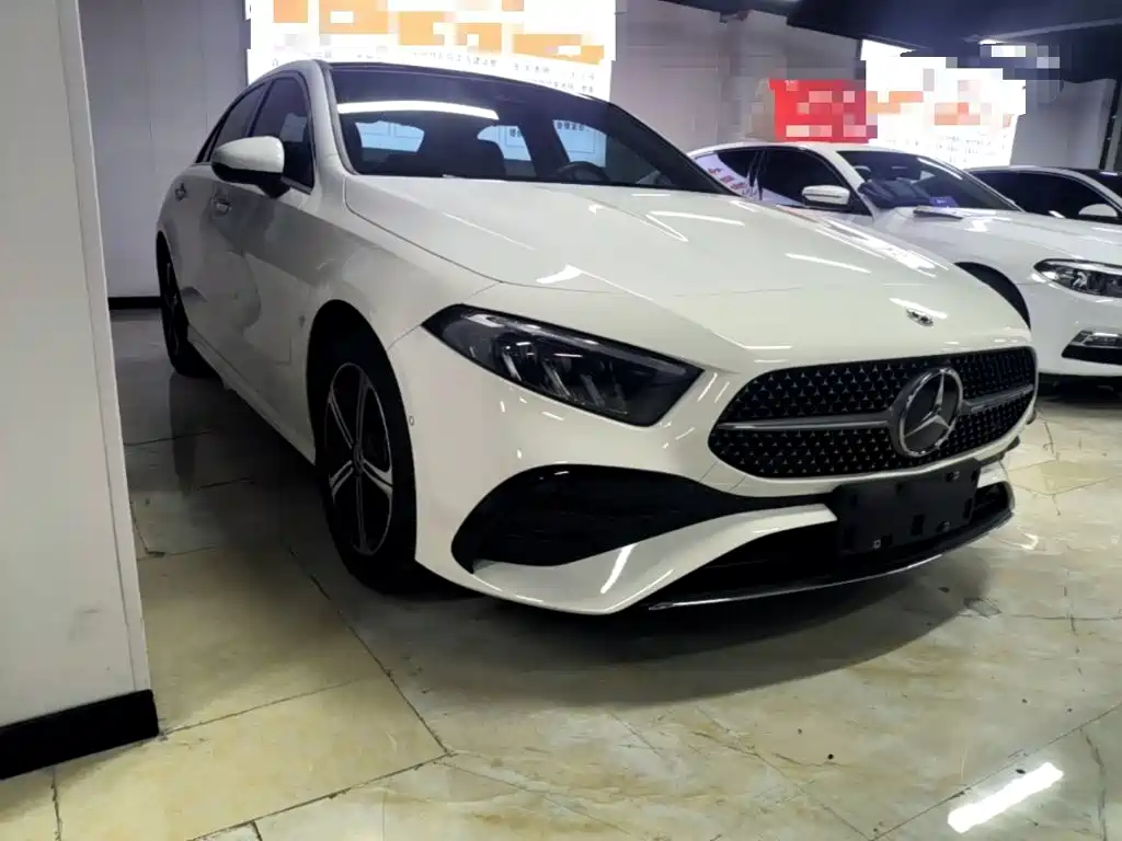 Mercedes-Benz A-Class 2025 2025 A 200 L Fashion Edition