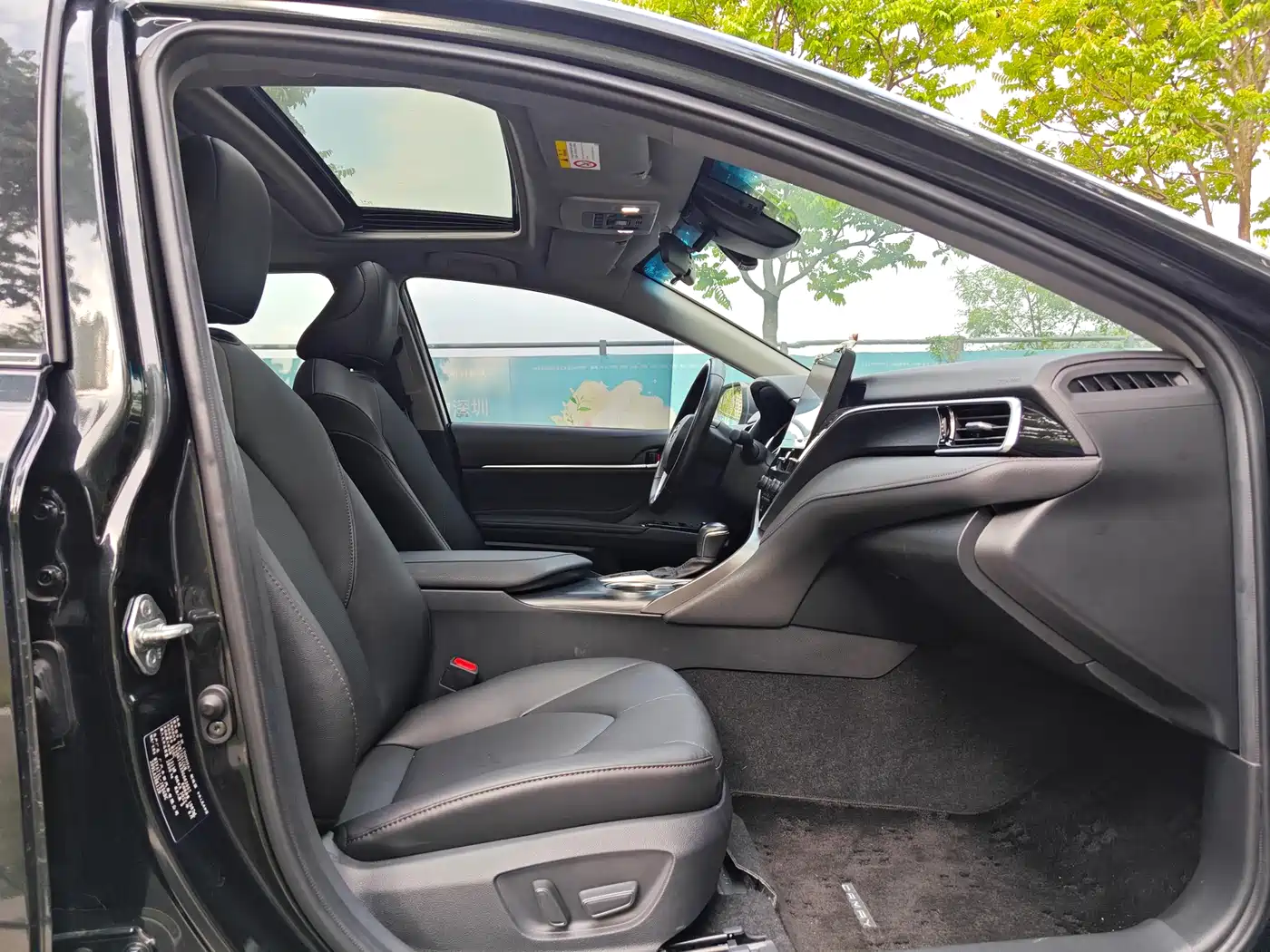 Toyota Camry 2021 2.0G Luxury Edition фото 14