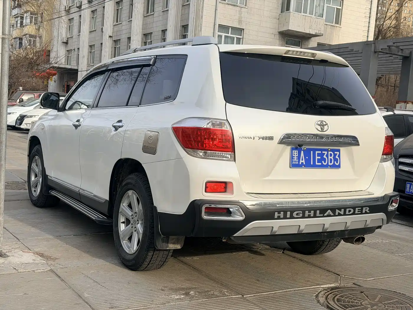 Toyota Highlander 2012 2.7L 2WD 5-seater Elite Edition фото 4