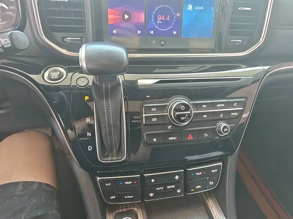 GAC Trumpchi Trumpchi M8 2018 320T Exclusive Edition фото 14