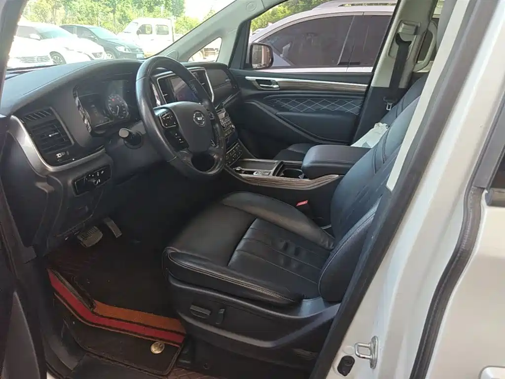 GAC Trumpchi Trumpchi M8 2018 320T Exclusive Edition фото 15