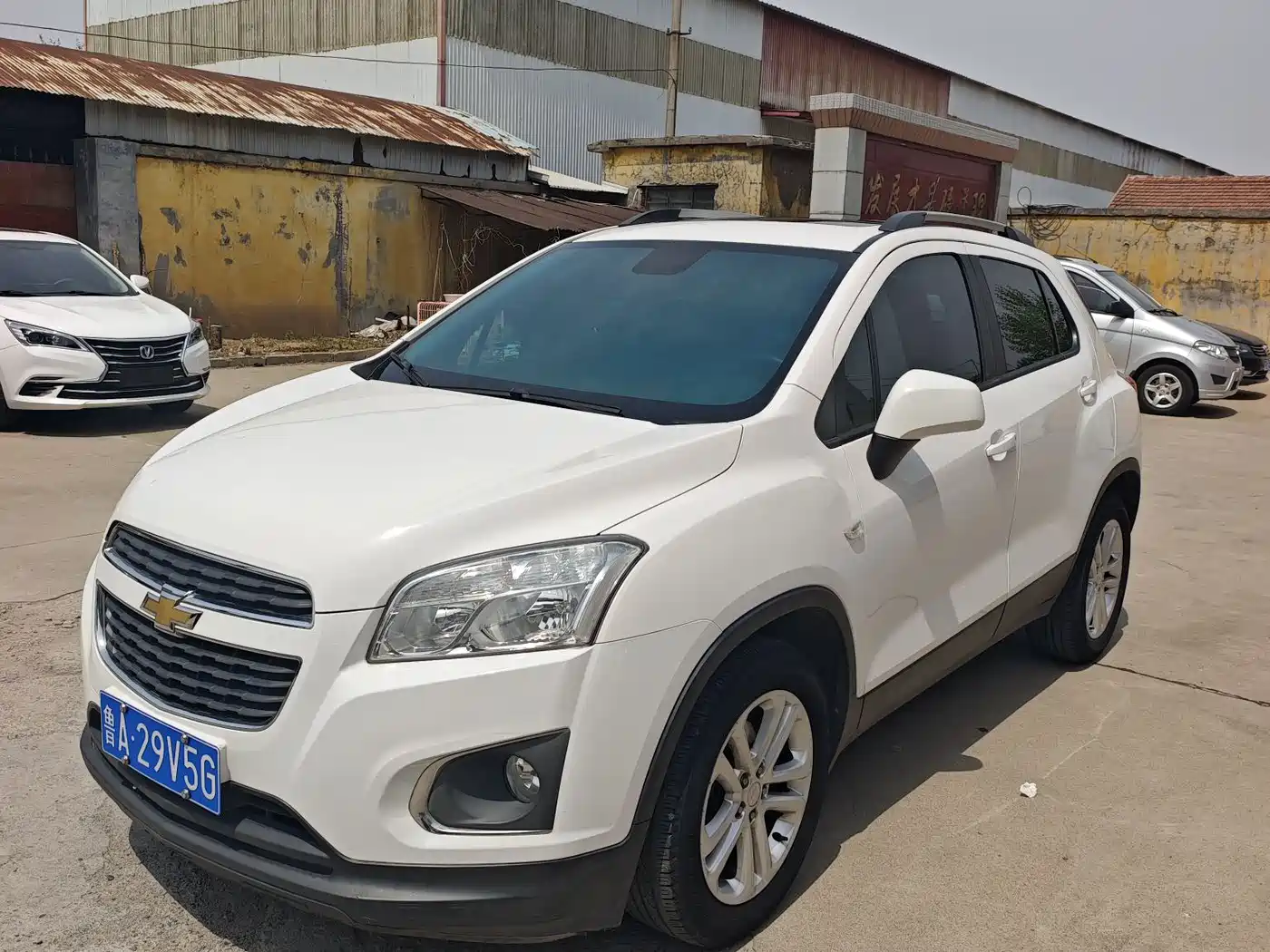 Chevrolet Trax 2016 1.4T Manual 2WD Comfort Sunroof Edition