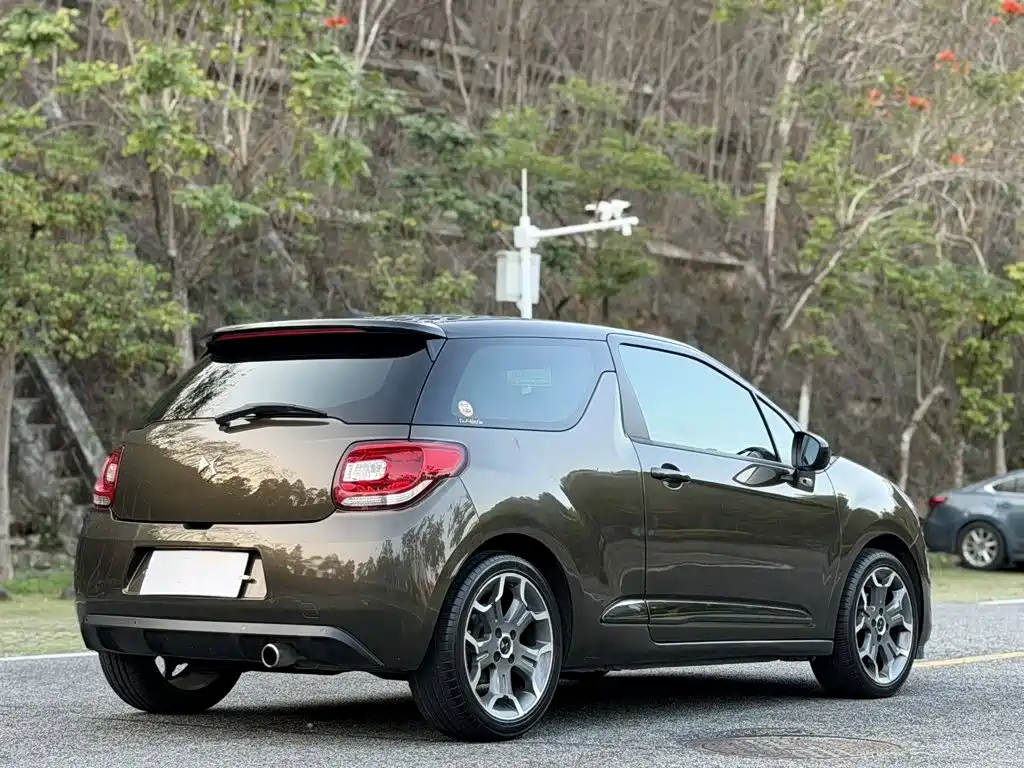 DS 3 Classic 2014 2012 1.6L Ultimate Edition
