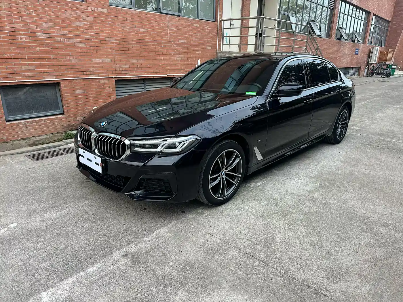 BMW 5 SERIES