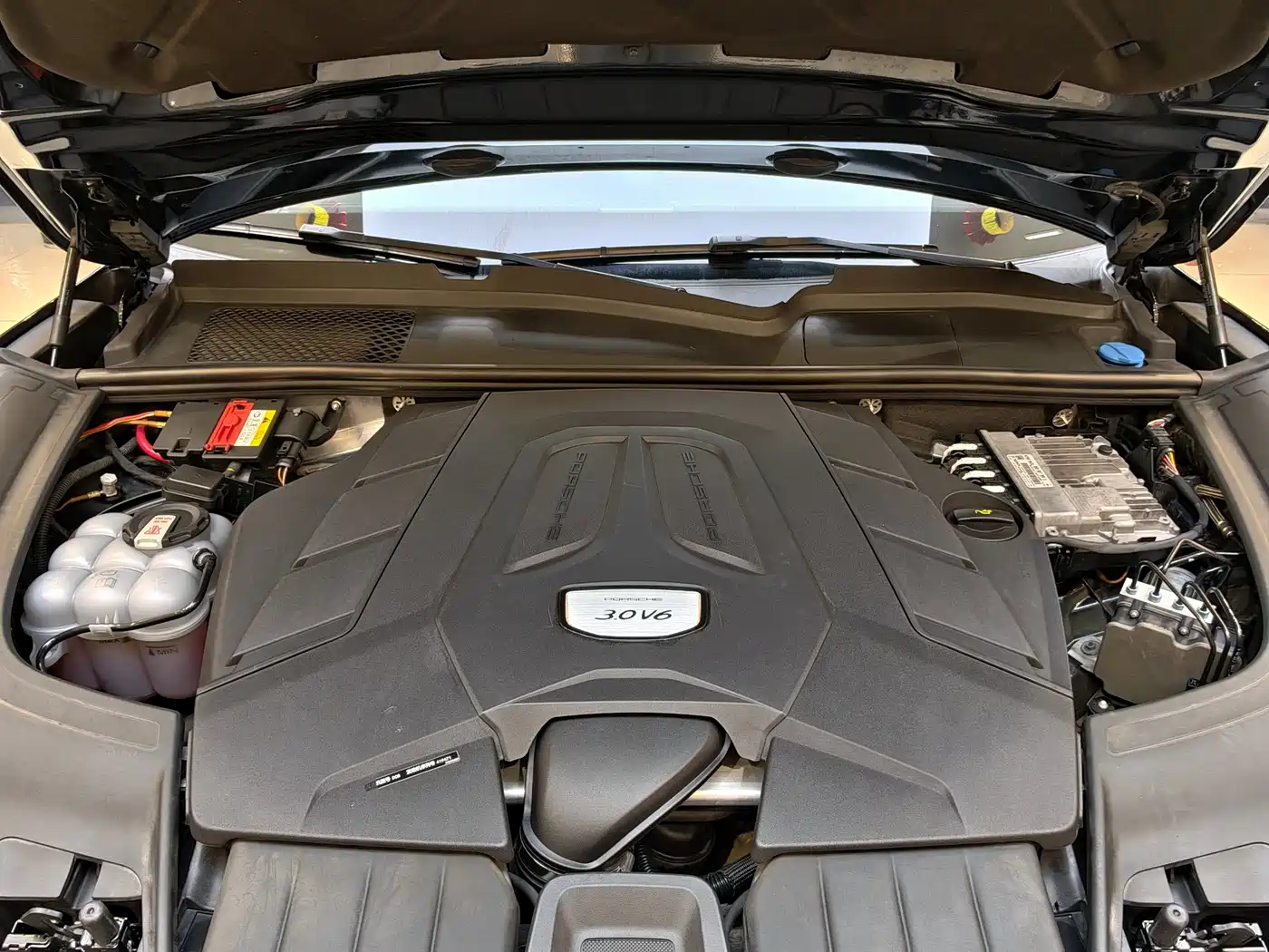 Porsche Cayenne 2022 Cayenne 3.0T Platinum Edition фото 17