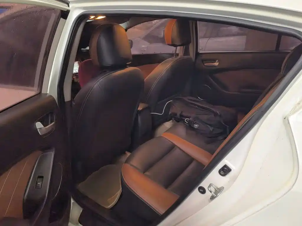 Kia K3S 2015 2014 1.6L Automatic GLS