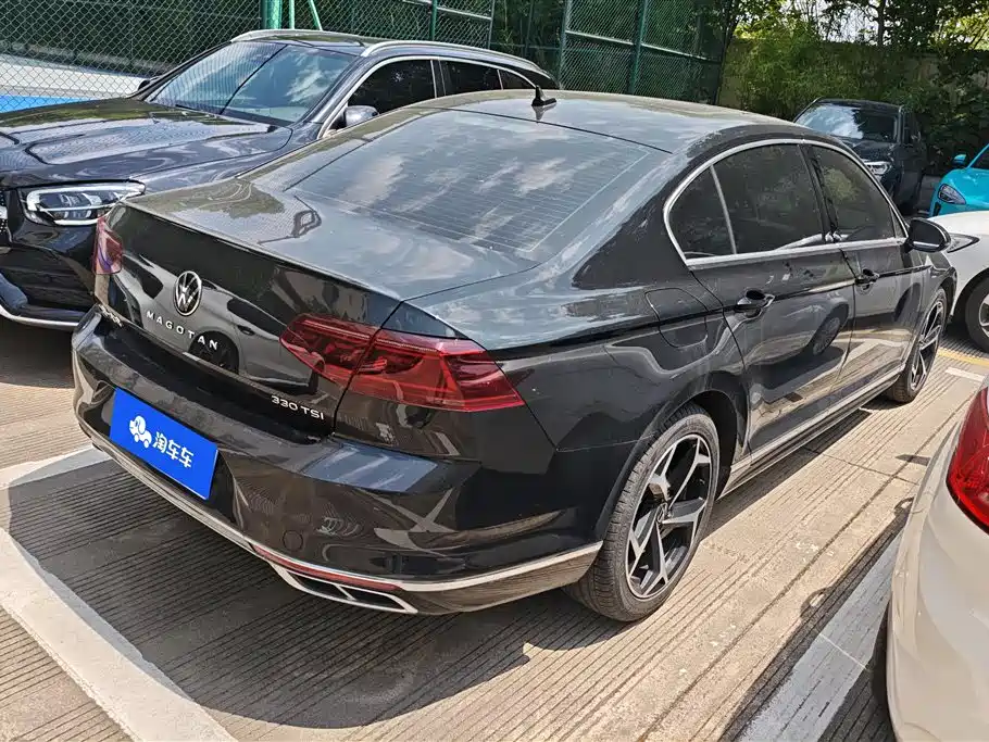 Volkswagen Magotan 2023 2 Million Units Anniversary Edition 330TSI DSG Leading Type фото 3