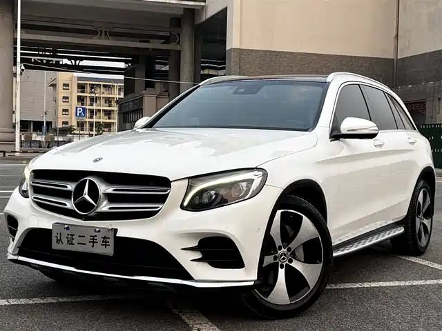 MERCEDES-BENZ GLC