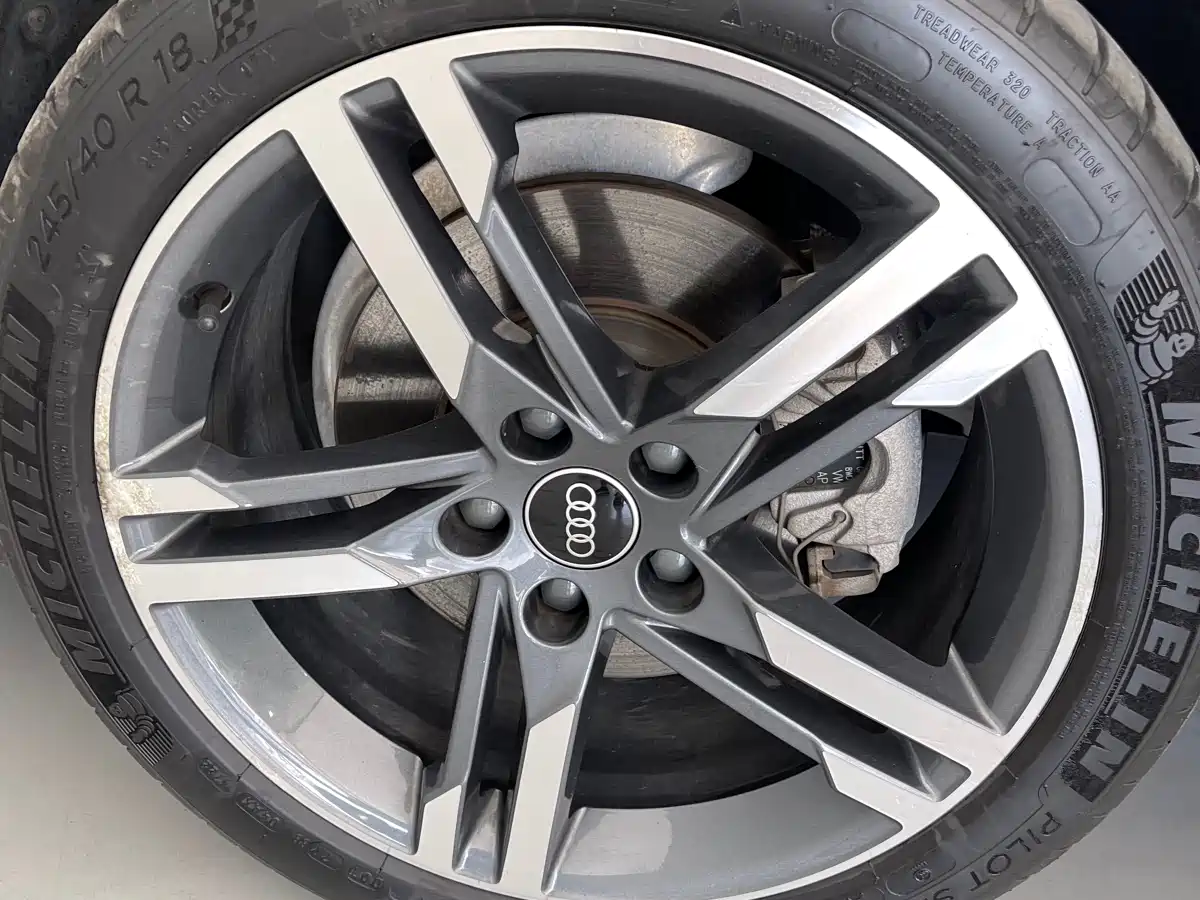 Audi A4L 2022 40 TFSI Luxury Dynamic фото 13