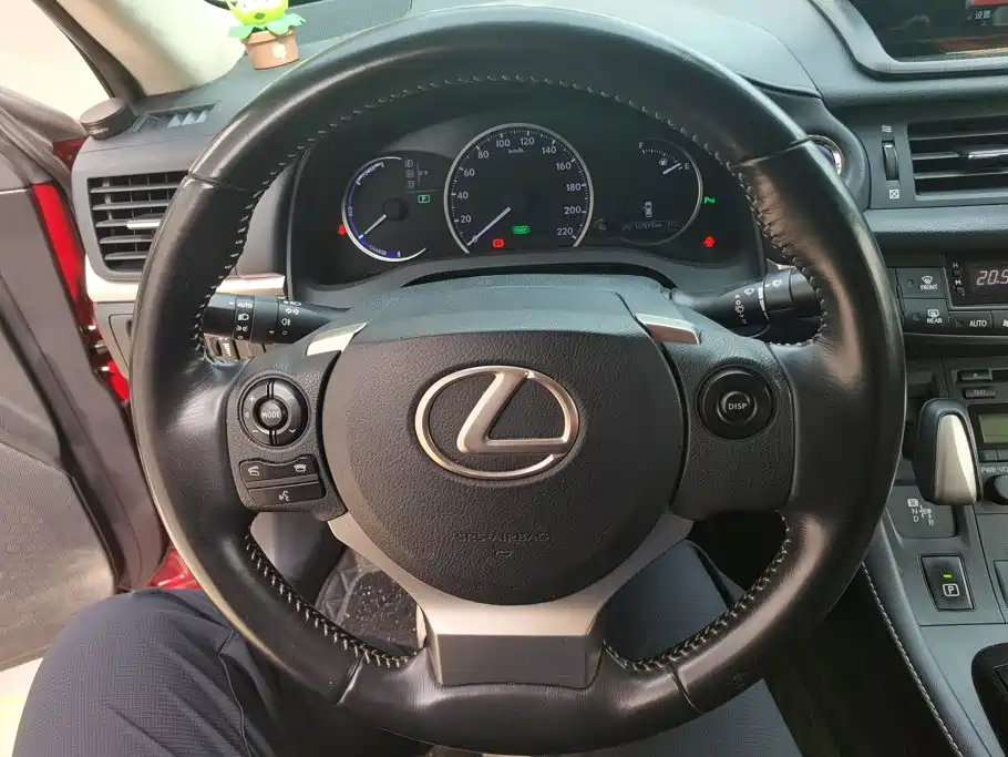Lexus CT 2018 2017 CT200h Elite Edition Monochrome China V