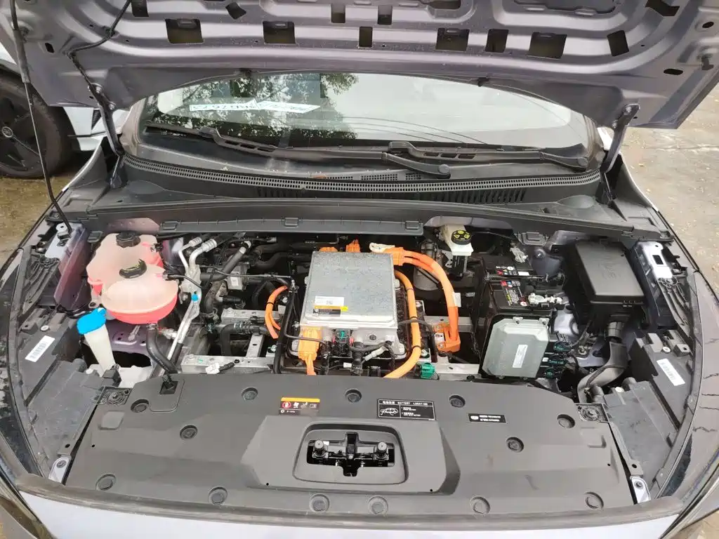 Geely Geometry M6 2023 2022 450 New Intelligence Edition