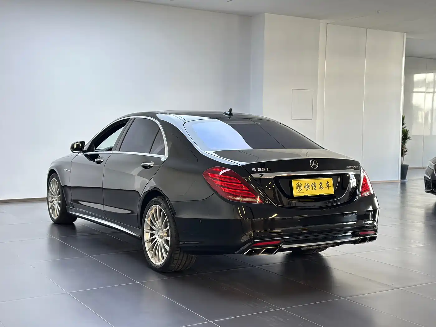 MERCEDES-BENZ S CLASS AMG