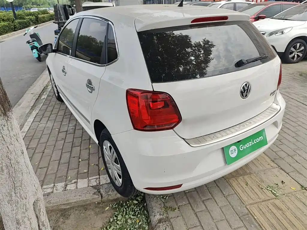 Volkswagen Polo 2018 1.5L Auto Safe Drive фото 5