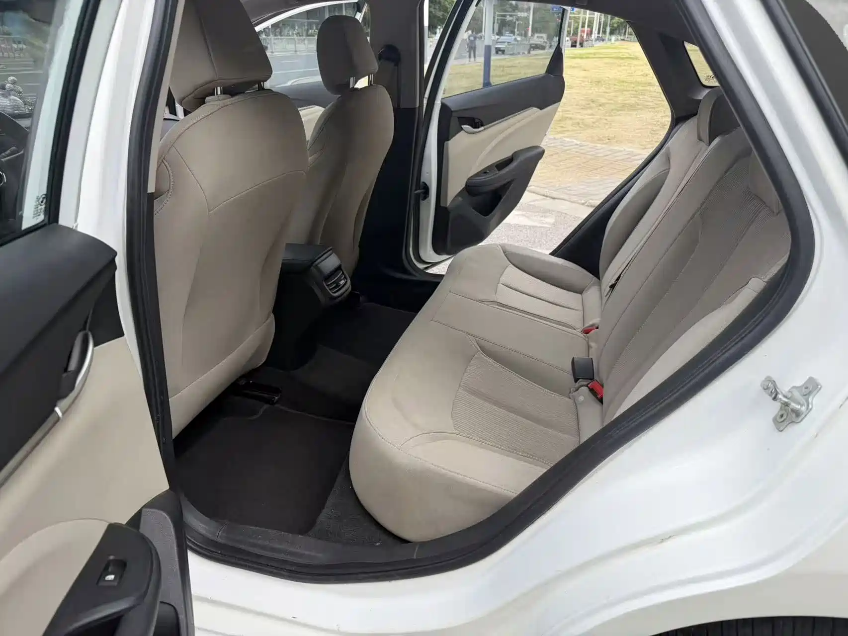 Фото 14 - Buick Excelle